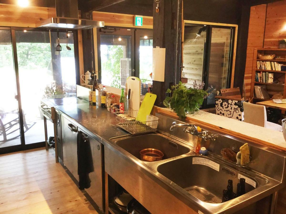 Guesthouse Kazura Nanto Exterior photo