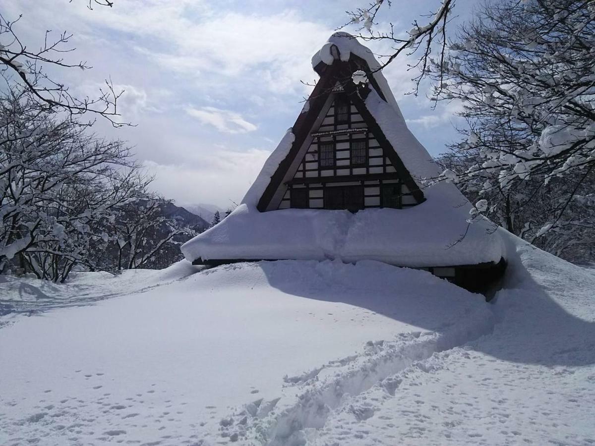 Guesthouse Kazura Nanto Exterior photo